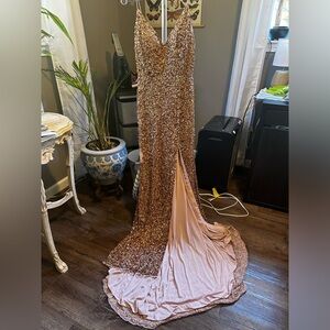 Sherri Hill Women’s Rose Gold Sequin Gown